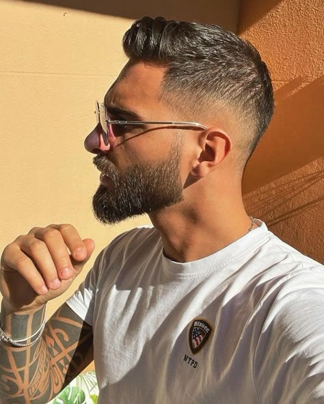 Medium Beard Styles, Popular Beard Styles, Faded Beard Styles, Men Fade Haircut Short, Short Hair With Beard, Best Fade Haircuts, Beard And Mustache Styles, Older Mens Hairstyles, Mens Haircuts Short Hair