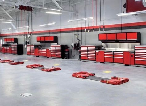 Car Mechanics Garage, Metal Cabinets, Garage Design Interior, Automotive Shops, Mechanic Shop, Car Workshop, Warehouse Design, Luxury Garage, Mechanic Garage