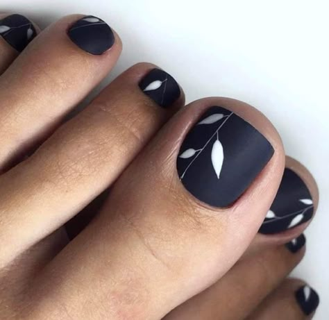 Edgy Pedicure Ideas, Foot Nails Ideas, Toe Nail Designs For Fall, Fall Toe Nails, Nail Art Cute, Easy Toe Nail Designs, Nail Design Glitter, Feet Nail Design, Pedicure Designs Toenails