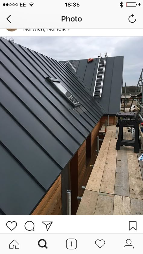 Tata steel colourcoat urban standing seam roof repost from instagram Roof Cladding, Tata Steel, Standing Seam Roof, Zinc Roof, House Ranch, Standing Seam Metal Roof, House Cladding, House Roof Design, Bungalow Renovation