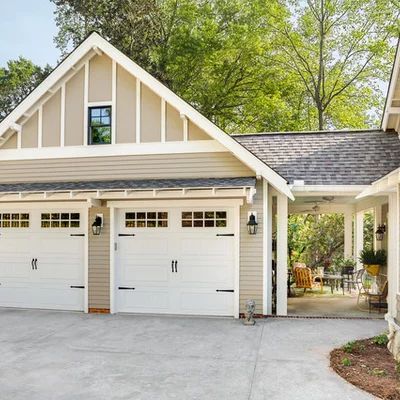 Garage Addition Ideas, Beach Style House, Detached Garage Designs, Garage Plans Detached, Farmhouse Garage, Garage Addition, Garage Exterior, Stucco Homes, Barn Garage