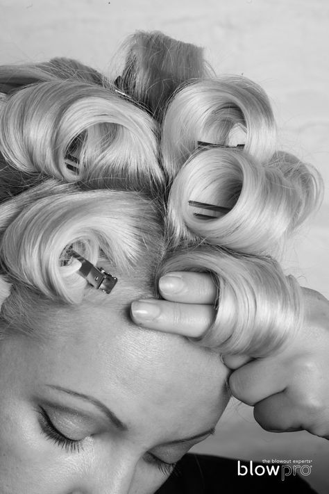 Wedding Hairstyles Short Hair, Cabelo Pin Up, Vintage Hairstyle, Hairstyle Wedding, Makeup Tip, Hairstyles For, Pin Curls, Pin Up Hair, Retro Hairstyles