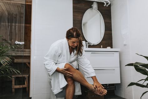 A doctor explains the common causes of itchy legs at night, including dry skin and restless legs syndrome, and offers tips for relief from nighttime itching. Itchy Legs At Night, Itchy Legs, Restless Leg Remedies, Self Tanning Lotions, Restless Legs, Restless Leg Syndrome, Self Tanners, Facial Mist, Gentle Exfoliator