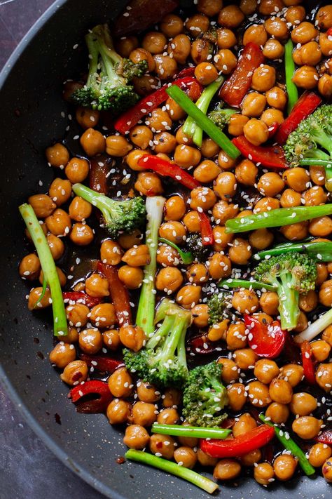 Sticky-sweet-spicy Mongolian chickpeas is a one-pot meal that’s super versatile. Try this sauce with different plant-based proteins and dish it up over rice or quinoa. It makes great lettuce wraps, too! Mongolian Chickpeas, Chickpea And Rice Recipe, Nora Cooks, Lettuce Recipes, Serve Over Rice, Instant Pot Cookbook, Vegan Fish, How To Cook Beans, Crispy Tofu