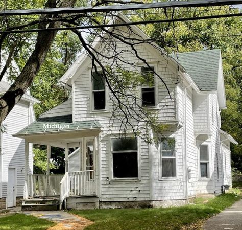 Under $20K Deal of the Day - c.1886 Michigan Fixer Upper $18K - Old Houses Under $50K Fixer Upper Homes, Fixer Upper Farmhouse, Craftsman Style Home, Deal Of The Day, Northern Michigan, Home Ownership, Craftsman Style, Fixer Upper, Old House