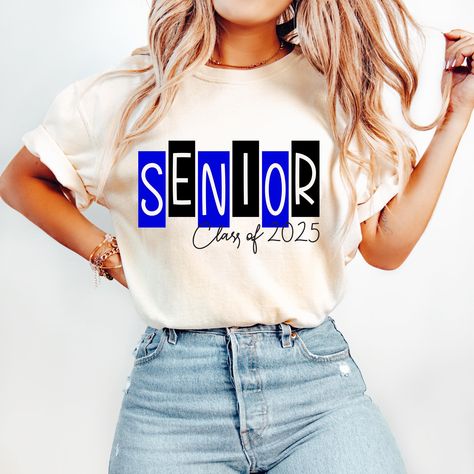 Senior Tshirts 2025, Senior Tshirts, Senior Things, Noir Design, Class Shirt, Senior Shirts, High School Senior, Senior Year, High School Seniors