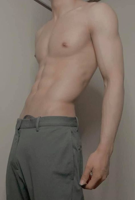 Lean Body Men, Men Abs, Hot Asian Men, Foto Tips, Body Anatomy, Lean Body, Body Reference, Aesthetic Guys, Shirtless Men