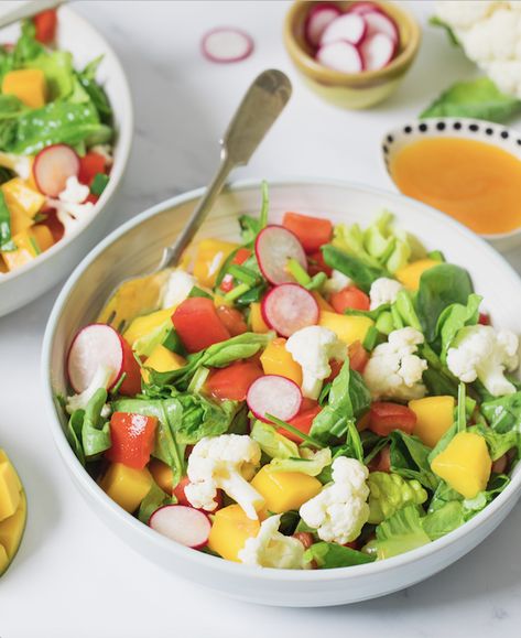 Medical Medium Blog: read Mango Salad now at www.medicalmedium.com Dairy Free Potato Salad, Medical Medium Recipes, Mm Recipes, Ovulatory Phase, Banana Salad, High Potassium Foods, Medium Recipe, Steamed Potatoes, Bruschetta Toppings