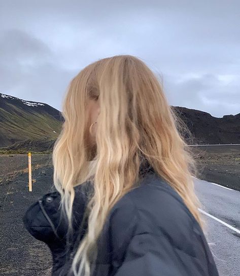 ROSEDORCA on Instagram: “Iceland @frejawewer” Black Lungs, Hair Therapy, Brown Blonde Hair, Long Blonde, Quentin Tarantino, Good Hair Day, Grunge Hair, Dream Hair, Soap Opera