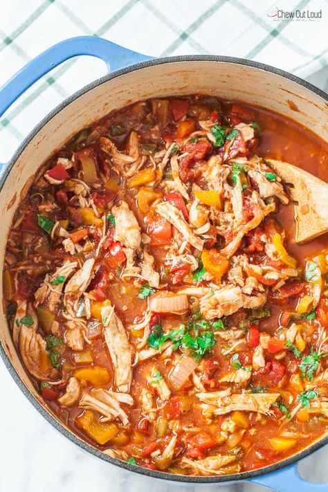 Healthy Chicken Chili, Dutch Oven Soup, Le Creuset Recipes, Dutch Oven Chicken, Healthy One Pot Meals, Dutch Oven Cooking, Dutch Oven Recipes, Oven Chicken, Diced Tomatoes