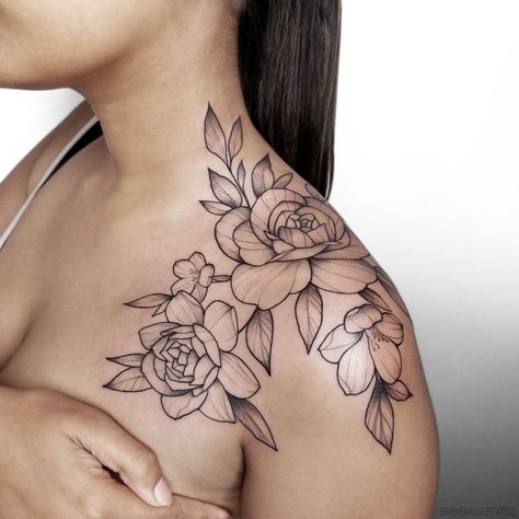 A simple black & grey mixed floral tattoo. A fun placement covering just a bit of her shoulder chest & neck.  (By Graeme Maunder)  #floraltattoo #flowertattoo #shouldertattoo #necktattoo #graememaunder #getmauney #rosetattoo #botanicaltattoo #vancouvertattoo #blackworktattoo #girlstattoo #girlswithtattoos #tattoo #tattoos #tattooideas #tattooinspiration Mixed Floral Tattoo, Shoulder To Neck Tattoos For Women, Shoulder Neck Tattoo, Kneck Tattoos, Chest Tattoo Flowers, Shoulder Piece Tattoo, Chest Tattoo Female Upper, Flower Neck Tattoo, Tattoo Sunflower