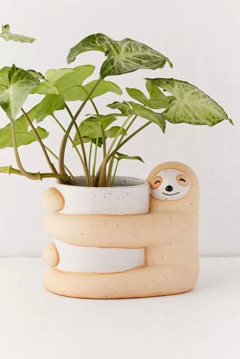 Sloth Planter Sloth Planter, A Sloth, Tanah Liat, Diy Clay, White Elephant Gifts, Elephant Gifts, Ceramic Planters, Clay Projects, Plant Decor