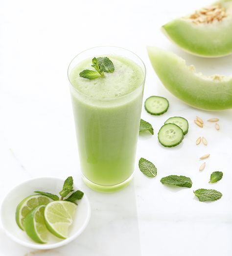 Smoothie Photo, Honeydew Melon Smoothie, Honeydew Smoothie, Melon Smoothie, Mint Smoothie, Veggie Smoothies, Resep Smoothie, Kiwi Smoothie, Healthy Green Smoothies