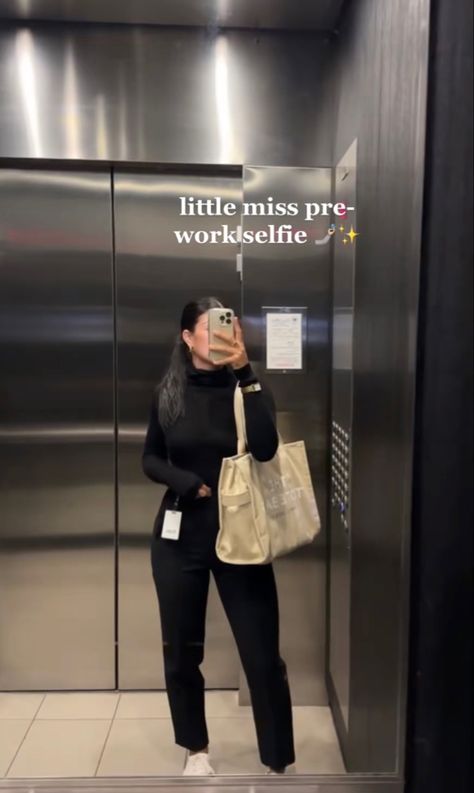 Work Outfits Women Receptionist, Business Casual Sporty, Internship Aesthetic Outfit, Sephora Employee Outfit, Call Center Outfit, Modest Work Outfits Office Attire, Receptionist Attire, Medical Receptionist Outfit, Receptionist Aesthetic