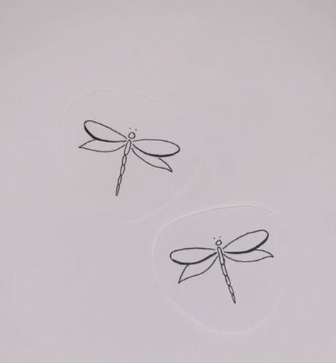 Simple Dragon Fly Tattoos, Simple Dragon Fly Tattoo Design, Dragon Fly Tattoo Behind Ear, Dragon Fly Tattoo Outline, Simple Dragonfly Tattoo Design, Stick And Poke Dragonfly, Dragon Fly Tattoo Fine Line, Gilmore Tattoo Ideas, Micro Tattoo Dragonfly