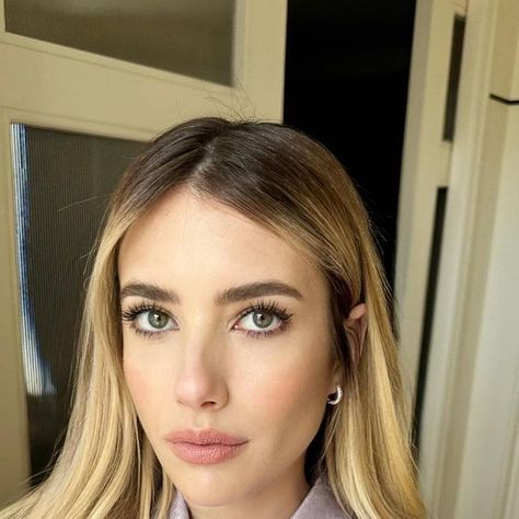 Emma Roberts on Instagram: "Glam today for #maybeido press💜 💄 @anariz1 💇🏼‍♀️ @ryantrygstadhair 👠 @elkin @britelkin @kakeykake" Emma Roberts Brunette, Emma Roberts Brown Hair, Emma Roberts No Makeup, Emma Roberts Makeup, Emma Roberts Pfp, Emma Roberts Holidate, Emma Roberts, Hair Cuts, Makeup