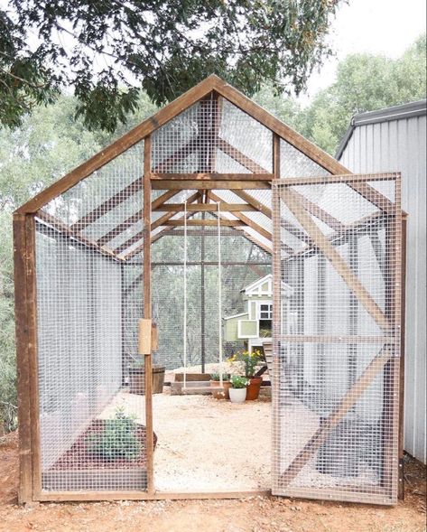 Charming Chicken Coop, Modern Chicken Run, Chicken In Garden, Side Yard Chicken Coop, Chicken Coop White, Chicken Coop And Greenhouse Combo, Hillside Chicken Coop, How To Make A Chicken Run, Chicken Must Haves