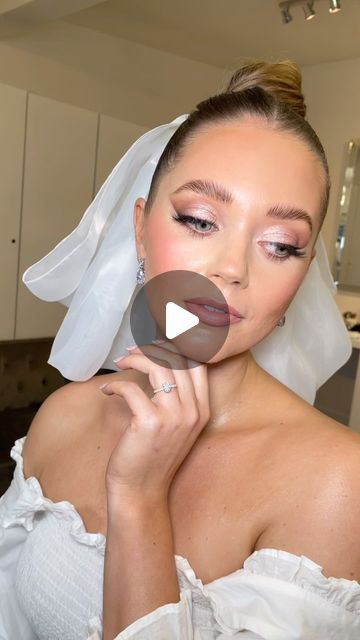 Rose Gold Bridal Makeup, Wedding Makeup Artist, Rose Gold Bridal, Bridal Makeup Artist, Wedding Makeup, Colour Palette, Makeup Inspo, Bridal Makeup, Rose Gold