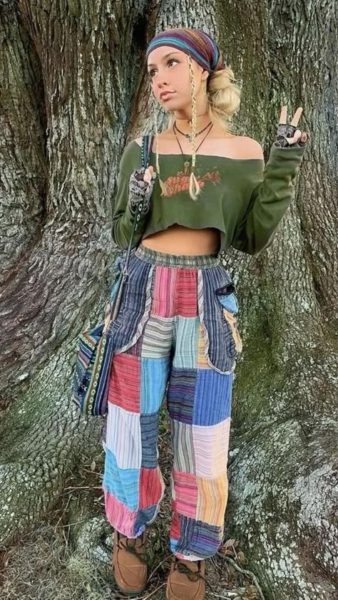 Hippie Fits, Boho Fits, Hippie Grunge, Hippie Lifestyle, Hippie Aesthetic, Estilo Hippy, Mode Hippie, Fest Outfits, Earthy Outfits