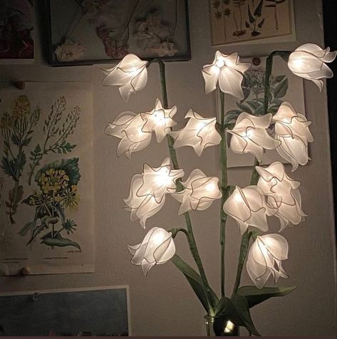 Flower Lamp, Cute Bedroom Decor, Dream Room Inspiration, Room Makeover Inspiration, Cute Room Decor, Dream Rooms, Dream House Decor, Aesthetic Room Decor, My New Room