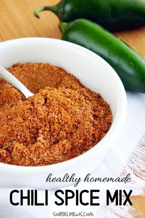 Chili Seasoning Mix Recipe: A Healthy Alternative for Traditional & Vegetarian Chili Recipes. Keep warm this winter with a cozy pot of homemade chili. Whether you're making traditional chili or try a vegetarian chili recipe, this easy chili seasoning mix is a must for your spice cabinet! This best chili spice mix recipe is a healthy alternative to store bought mixes containing too much salt, MSG & other unwanted ingredients. A healthy recipe for chili seasoning mix. #seasoning #chili #spices Chili Spice Mix Recipe, Chili Mix Recipe, Chili Seasoning Mix Recipe, Chili Spice Mix, Traditional Chili Recipe, Chili Seasoning Recipe, Chili Spice, Homemade Chili Seasoning, Homemade Chili Recipe