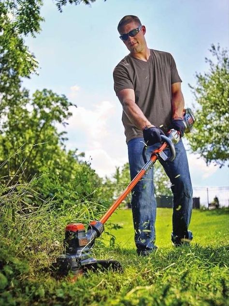 Best String Trimmer Mulch Around Trees, Renovations On A Budget, Diy Home Improvement Ideas, Add Curb Appeal, Lawn Edger, Yard Care, Desert Garden, Yard Work, Home Improvement Ideas