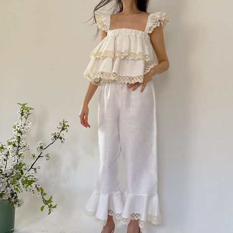 New in 🫶🏻 Ingenue Ethereal, Clothing Sets Two Piece, Outfit Sets For Women, Womens Suits, Set Outfits, Monochrome Outfit, Summer Linen, Linen Set, Style Expert