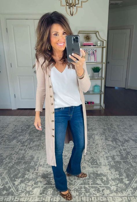 5 Ways to Style a Cardigan - Cyndi Spivey How To Wear A Grey Cardigan, Brown Duster Cardigan Outfit, Caramel Cardigan Outfit, Business Casual Outfit With Jeans, Cindy Spivey Fall 2024, Loft Outfits 2024, How To Wear A Cardigan With Jeans, Beige Cardigan Outfit Fall, How To Wear A Cardigan