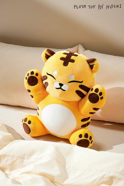 Seventeen Hoshi artist made collection plush toy Tiger plushie Merch Concept, Thea Queen, Tiger Wallpaper, Clay Diy Projects, Cute Tigers, Hoshi Seventeen, Ceramics Projects, Teddy Bear Plush, Kid Toys