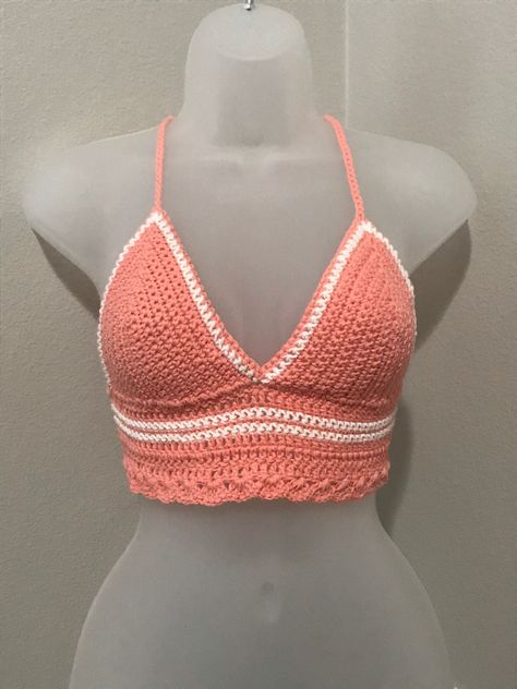 "Modern Crochet Tops for Every Season" https://youtu.be/vsdT2-dDauc?si=Bl5qvlJcyVZ3pTdV Cute Easy Crochet Tops, Cute Crochet Summer Tops, Yarn Tops, Crocheted Outfits, Cute Crochet Tops, Top Tejidos A Crochet, Crochet Tank Top Pattern, Tops A Crochet, Crochet Cotton Yarn