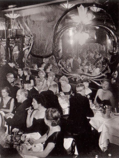 Brassai: Paris in the 1920s (Party at Maxims) France 1920s Paris, 1920s Party Photos, 1920 Paris Aesthetic, The 1920s Aesthetic, 1920s France Aesthetic, Old Money 1920s Aesthetic, Rich 1920s Aesthetic, Paris 1920s Aesthetic, 1920s Party Aesthetic