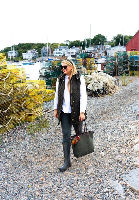 New England Fall Outfits, England Outfits, England Clothing, Weekend Getaway Outfits, Rockport Massachusetts, New England Prep, New England Fashion, September Outfits, Road Trip Outfit