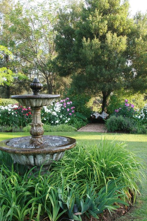 Tiered Water Fountains Outdoor, Tiered Fountain, Backyard Water Fountains, Water Fountain Design, Fountain Ideas, Diy Water Fountain, Garden Water Fountains, Water Gardens, Garden Water