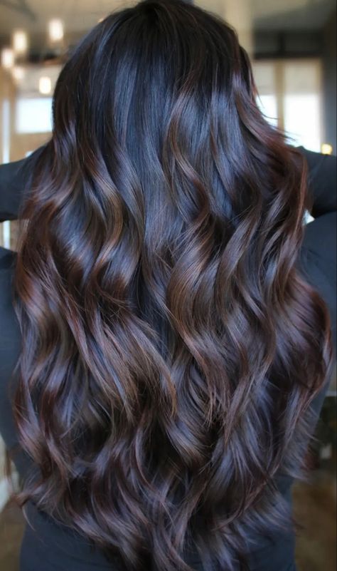 Balayage Cafe, Dark Brown Highlights, Highlights For Dark Brown Hair, Light Brown Highlights, Highlights Ideas, Black Hair Balayage, Light Blonde Highlights, Fav Products, Hair With Highlights