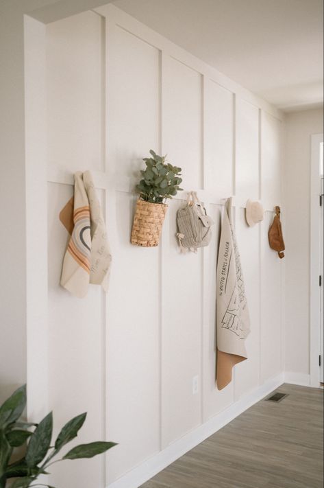 Board And Batten Peg Rail, Peg Wall Entryway, Warm Entryway Ideas, Board And Batten Wall Entryway, Entryway Neutral, Board And Batten Entryway, Peg Board Walls, Peg Wall, Wall Cupboards