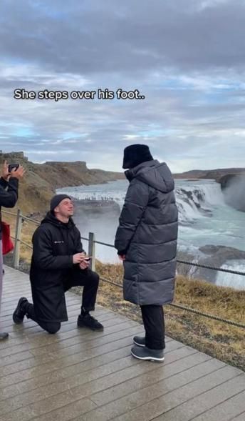 Tourist sabotages romantic proposal in epic video: 'Oblivious' Proposal Videos, Video Caption, Miss Us, Romantic Proposal, Viral Tiktok, Gone Wrong, Romantic Moments, Engagement Couple, In This Moment