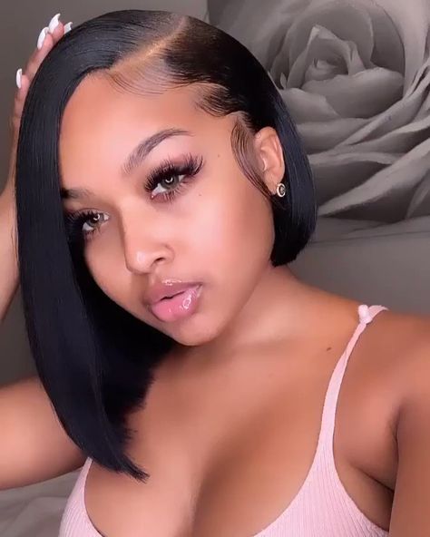 Weave Bob Hairstyles, Bob Haircuts For Black Women, Cute Bob Hairstyles, Haircuts For Black Women, Natural Hair Short Cuts, Feed In Braids Hairstyles, Quick Weave Hairstyles, Hair Laid, Dope Hairstyles