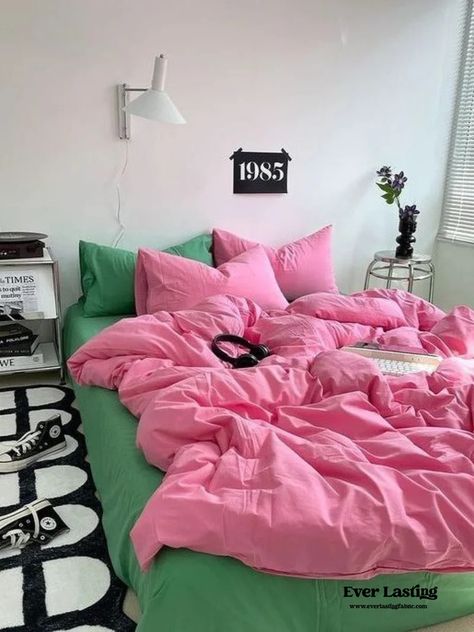 Shop Eclectic at Ever Lasting. Best stylish bedding sets. Enjoy stylish bedding sets at affordable prices. Enjoy free US and international shipping. Block Bedrooms, Maximalist Bedding, Maximalist Bed, Bedding Set Green, Stylish Bedding, Bed Sheet Sizes, Casa Vintage, Casually Elegant, Eclectic Bedroom