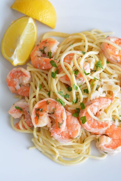 Weight Watchers Shrimp, Shrimp Scampi Recipe, Scampi Recipe, Shrimp Pasta Recipes, Shrimp Dishes, Shrimp Scampi, Shrimp Pasta, Crockpot Recipes Easy, Easy Healthy Recipes