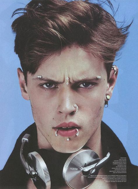 Eyebrow Piercing Men, Men's Piercings, Bridge Piercing, Guys Eyebrows, Face Piercings, Burberry Models, Cool Piercings, Facial Piercings, Eyebrow Piercing