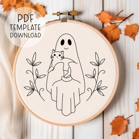 Ghost Cat Embroidery, Black And White Cat Embroidery, Fairy Embroidery Patterns, Halloween Embroidery Patterns Free, Embroidery Patterns Halloween, Simple Embroidery Patterns, Halloween Embroidery Patterns, Halloween Hand Embroidery, Black Cat Embroidery