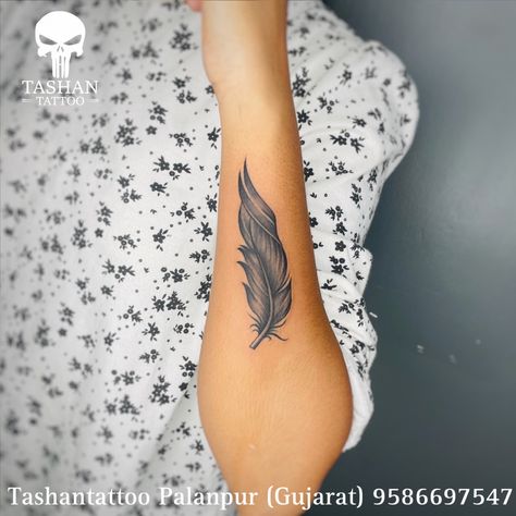 TashanTattoo
AshokTattooWala
S.4.5,Tirupati plaza
Opp. New bus stand
Near gd modi collage
Palanpur (gujrat)
9586697547
9687533310 Feather Coverup Tattoo, Feather Tattoo Cover Up, Cover Up Tattoos For Women, Coverup Tattoo, Chic Tattoo, Feather Tattoo Design, Wedding Background Decoration, Feather Tattoo, Tattoo Cover-up