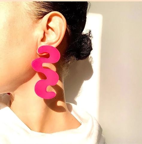 Statement wavy Squiggle earrings made with laser cut acrylic. They are super lightweight and hypoallergenic. Available in many colors. Hot Pink Earrings, Big Statement Earrings, Laser Cut Wood Earrings, Color Blocking Outfits, Festival Earrings, Bold Earrings, Laser Cut Acrylic, Colorful Earrings, Big Earrings