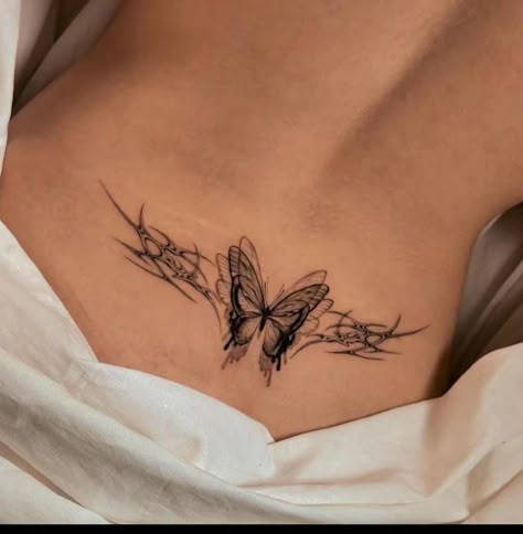 Lower Back Butterfly Tattoo, Tattoo Modern, Small Pretty Tattoos, Spine Tattoos For Women, Tattoos For Black Skin, Cute Tattoos For Women, Japanese Tattoos, Back Tattoo Women, Discreet Tattoos