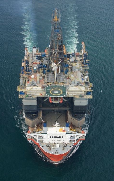 Gas Work, Water Well Drilling Rigs, Oil Rig Jobs, Oilfield Life, Marlin Fishing, Offshore Boats, Water Well Drilling, Oil Platform, Diesel Mechanics