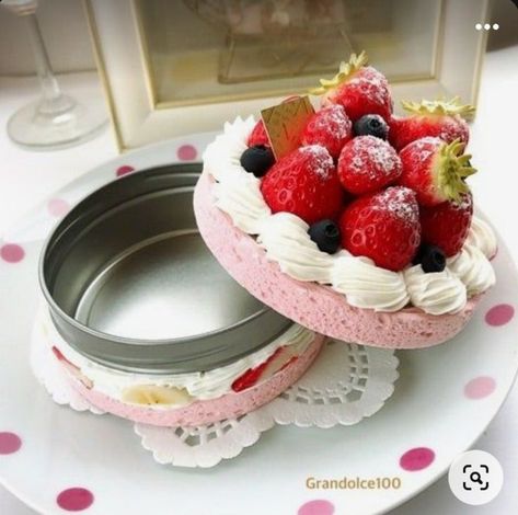 Cake Boxes Diy, Decoden Diy, Fake Food Props, Clay Box, 귀여운 음식 그림, Food Props, Clay Crafts Air Dry, Fake Cake, Fake Bake