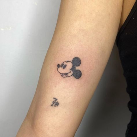 ☁️ riley ☁️ on Instagram: “custom mini mickey 🐭 . . . . . . . . . . . . . . #vancouvertattoo #stickandpoke #stickandpoketattoo #machinefree #machinefreetattoo…” Mickey Mouse Silhouette Tattoo, Hidden Mickey Tattoo, Mickey Mousr, Mickey Tattoo, Mickey Mouse Tattoo, Vancouver Tattoo, Mouse Tattoos, Mickey Mouse Silhouette, Silhouette Tattoos