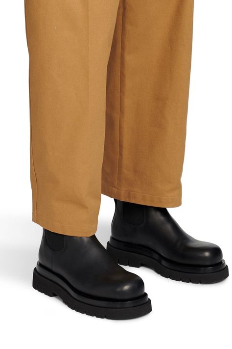 Chunky Shoes Outfit, Khaki Pants Outfit Men, Realistic Outfits, Khaki Pants Outfit, Finding Style, Jm Weston, Boots Men Outfit, Boots Outfit Men, Chunky Chelsea Boots