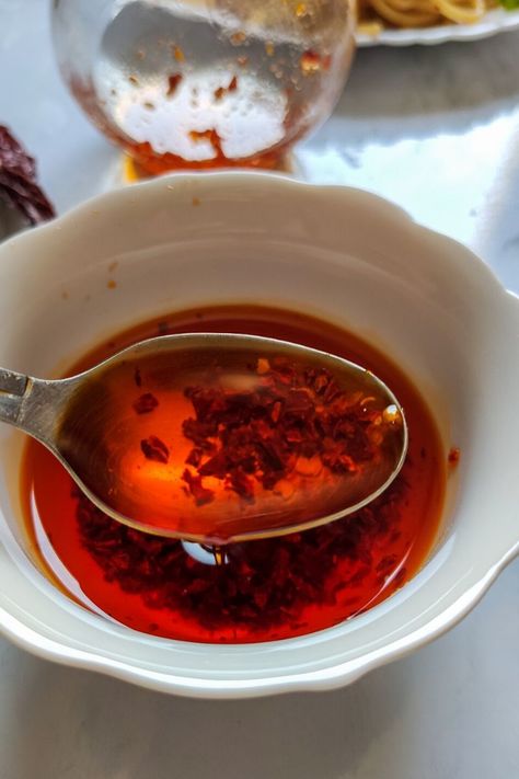 How to make Chili Oil 5 minutes recipe with 3 ingredients Make Chili Oil, Infused Oil Recipes, Chinese Chili Oil, Thai Peppers, Chinese Chili, Hot Chili Oil, Chili Oil Recipe, Asian Sauces, How To Make Chili