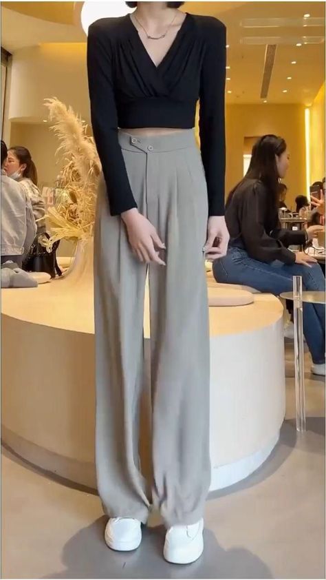 Woman's High waist wide leg pants Loose Pants(Buy two for free shipping） [Video] [Video] in 2022 | High waist wide leg pants, Wide leg pants, Fancy outfits Elegant Pant, High Waist Wide Leg Pants, Business Casual Outfits For Work, Pantalon Large, Professional Outfits, Business Casual Outfits, Business Outfits, Mode Inspiration, Office Outfits